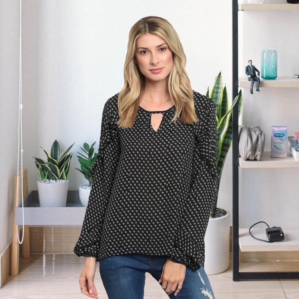 NWT Women’s Black Floral long sleeve blouse Top